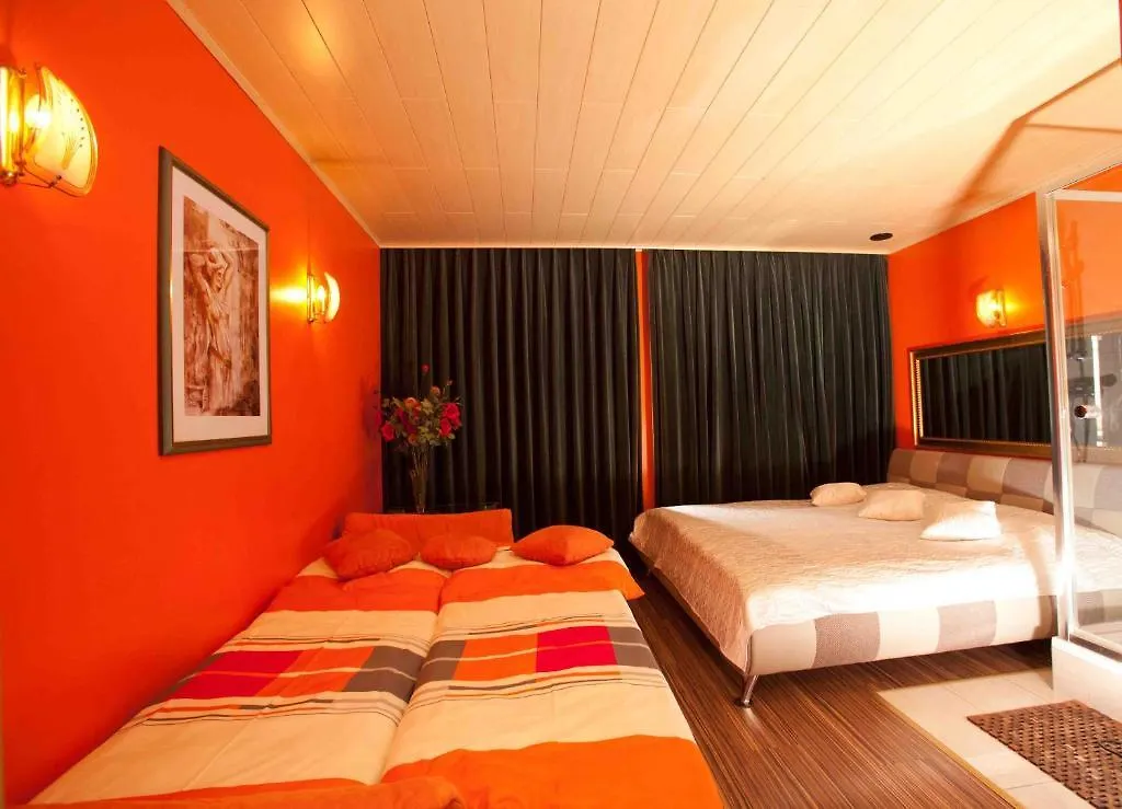 Apartment Zentrum-Prater-Donau Vienna 0*,